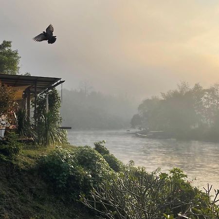Baanrai Khunya บ้านไร่คุณย่า Ban Huai Maenam Noi エクステリア 写真