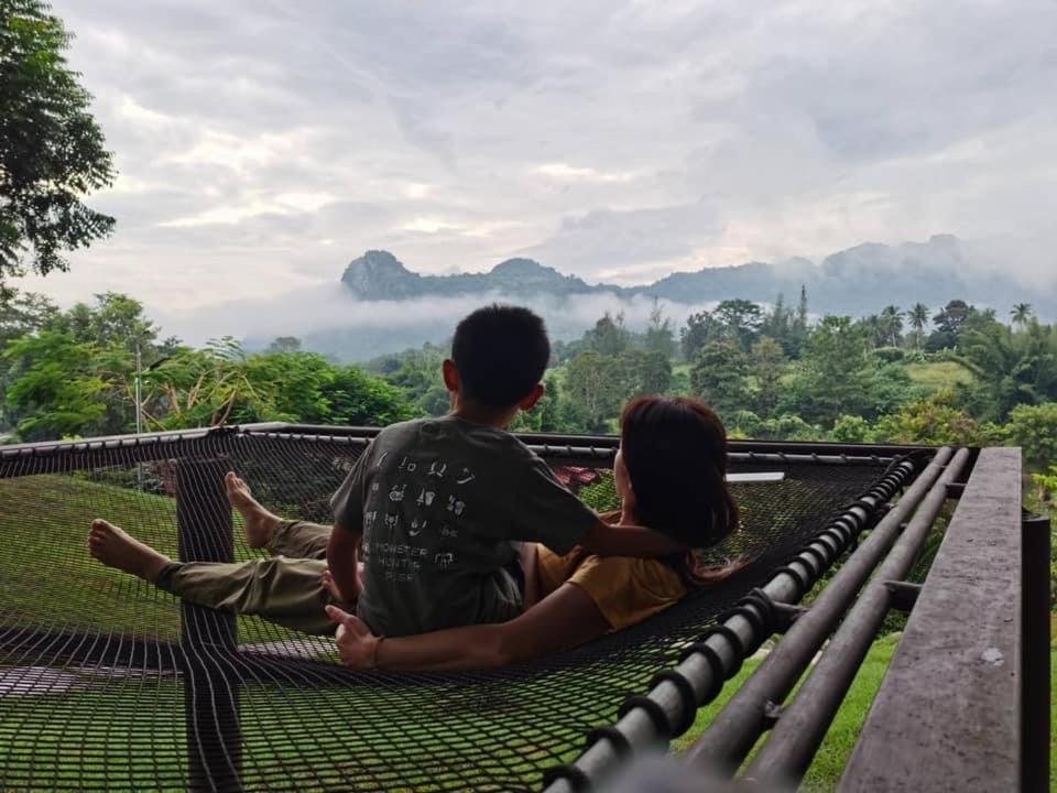 Baanrai Khunya บ้านไร่คุณย่า Ban Huai Maenam Noi エクステリア 写真