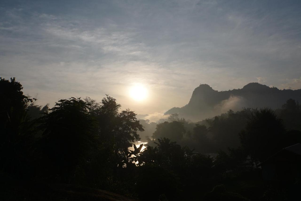 Baanrai Khunya บ้านไร่คุณย่า Ban Huai Maenam Noi エクステリア 写真