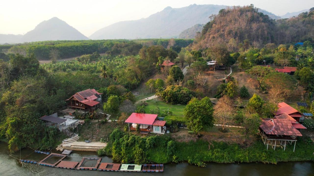 Baanrai Khunya บ้านไร่คุณย่า Ban Huai Maenam Noi エクステリア 写真