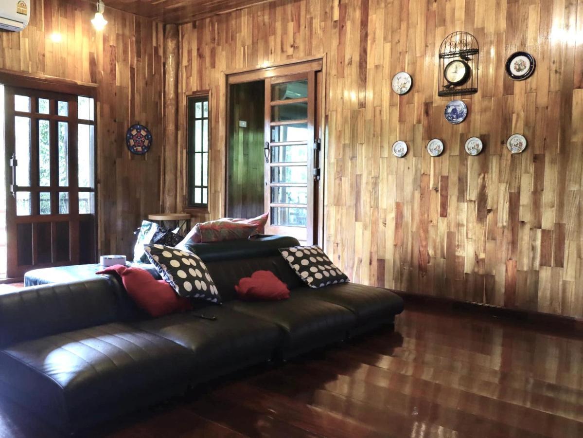 Baanrai Khunya บ้านไร่คุณย่า Ban Huai Maenam Noi エクステリア 写真