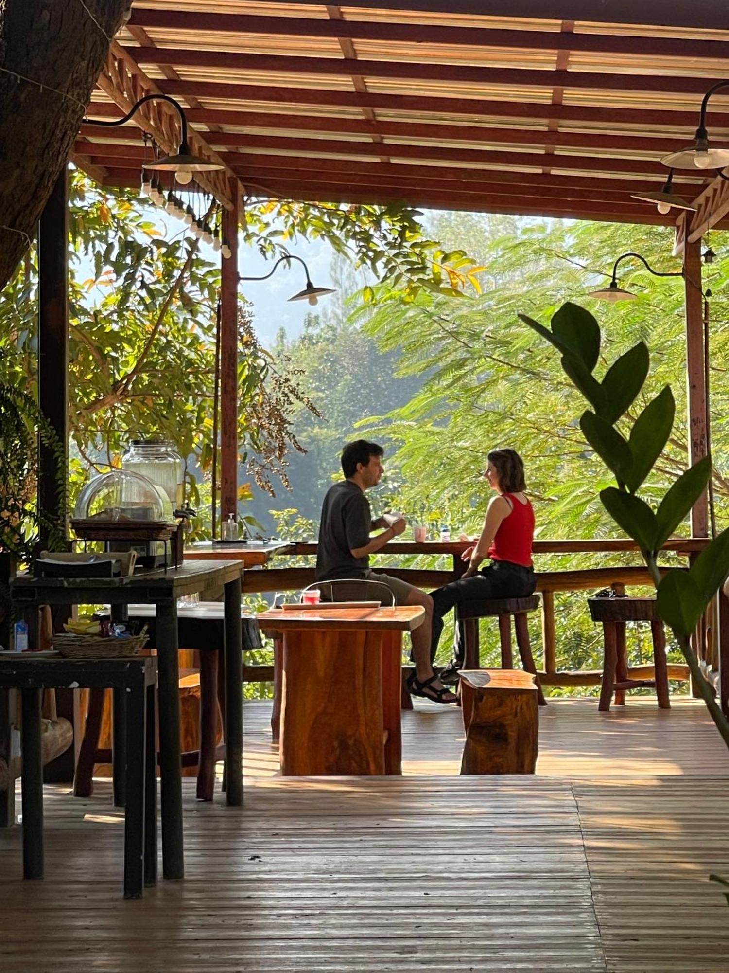 Baanrai Khunya บ้านไร่คุณย่า Ban Huai Maenam Noi エクステリア 写真